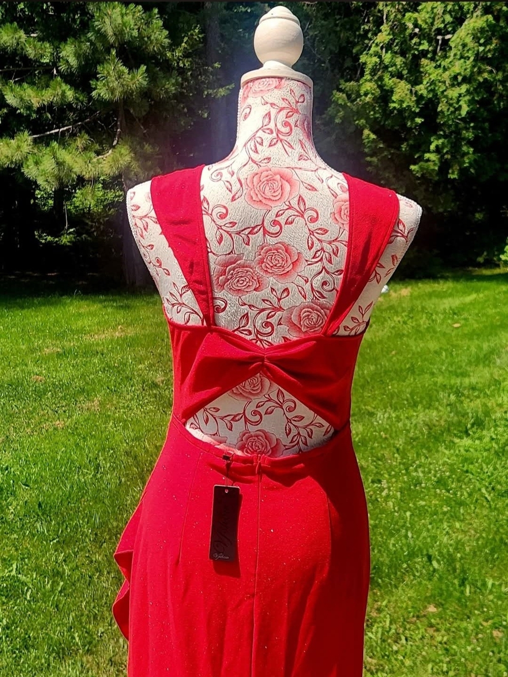 Red High-Low Twist Front Ruffle Dress - Picture 6 of 9